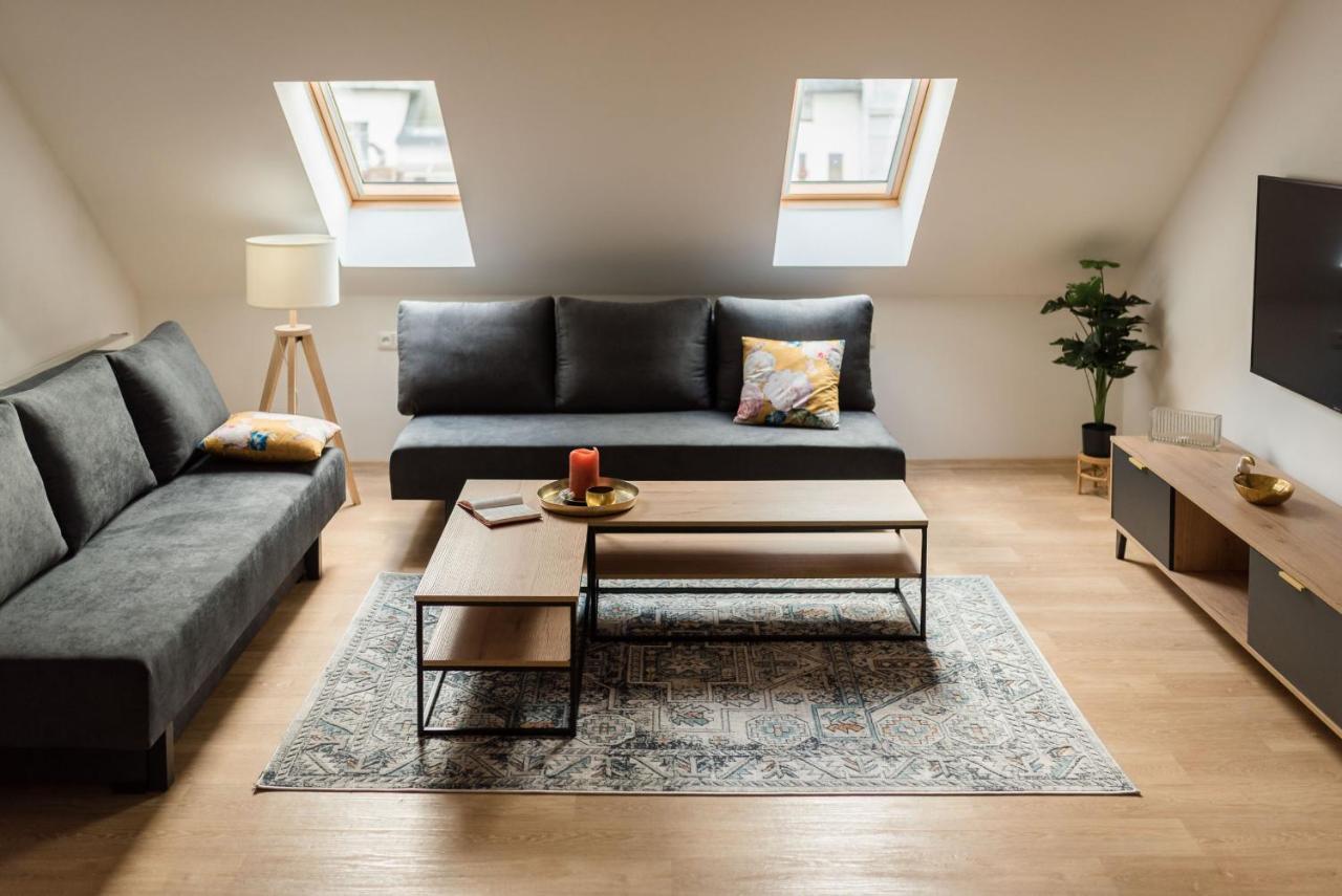 Ayni Apartman Semily Exterior foto